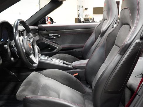 Used 2019 Porsche 911 Carrera 4 GTS image 29