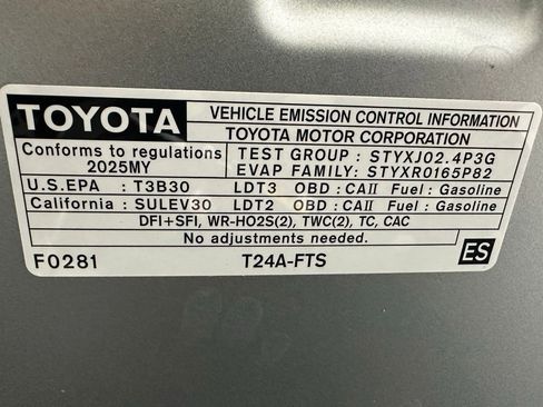 Used 2025 Toyota Grand Highlander AWD image 74