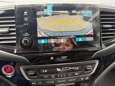 Used 2024 Honda Passport Black Edition image 8