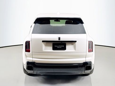 Certified 2025 Rolls-Royce Cullinan AWD/4WD image 7