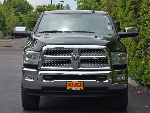Used 2015 RAM 3500 Laramie w/ Convenience Group AWD/4WD image 9