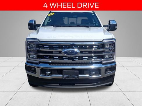 Used 2024 Ford F250 Lariat w/ Chrome Package image 2