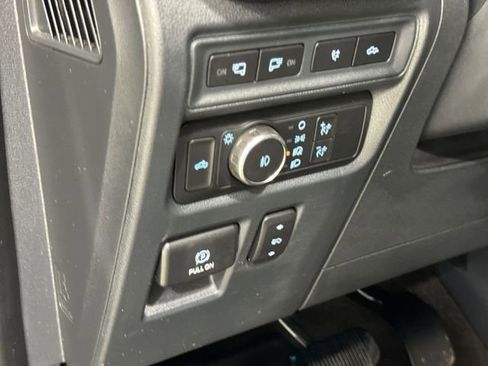 Used 2022 Ford F150 Platinum w/ Equipment Group 701A High AWD/4WD image 36