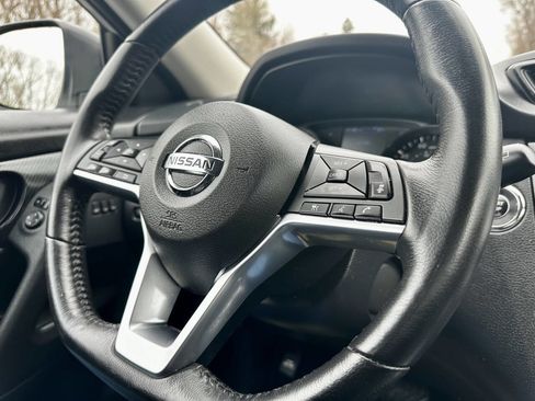 Used 2018 Nissan Rogue SL image 21