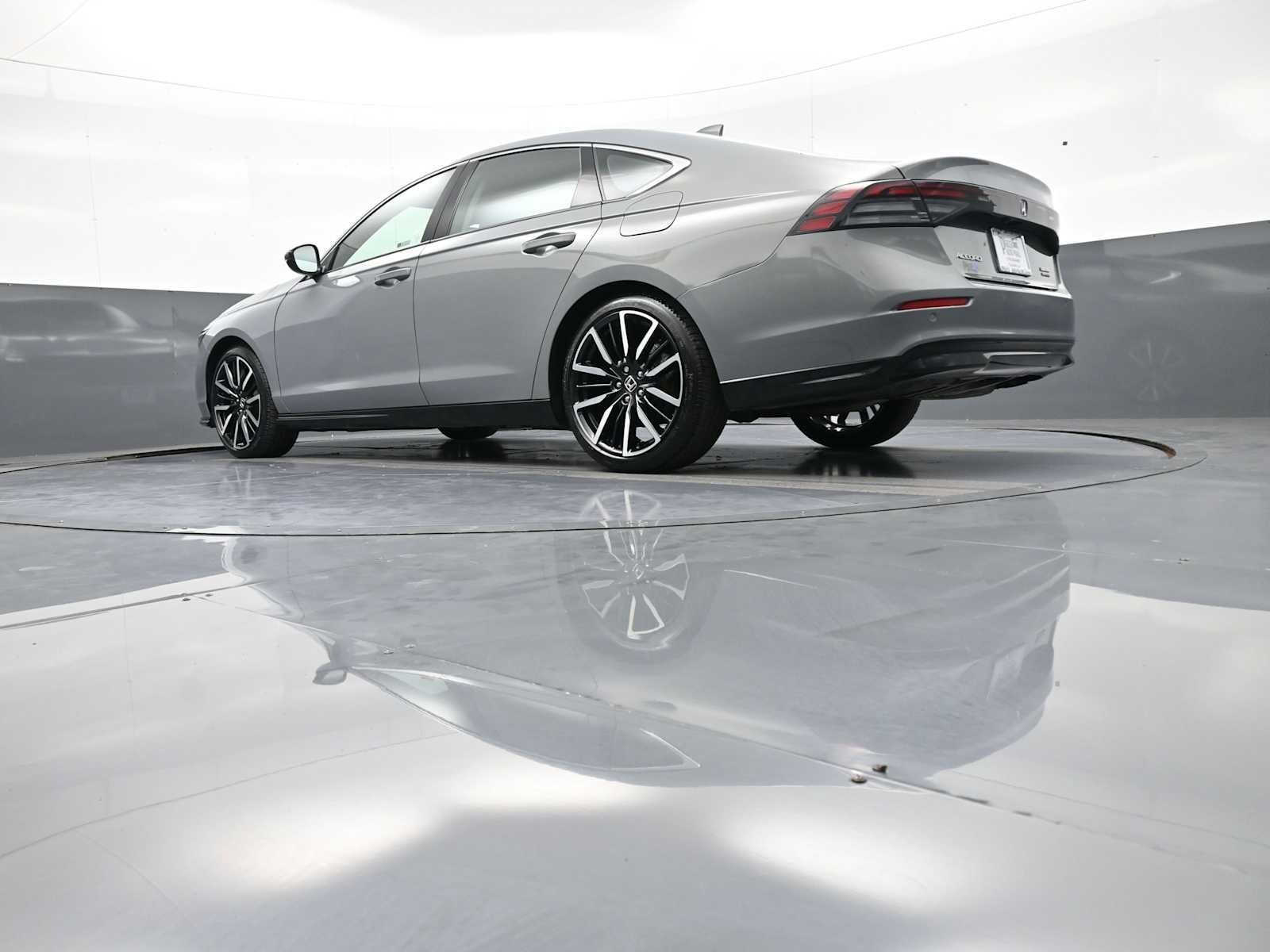 Used 2023 Honda Accord Touring image 40
