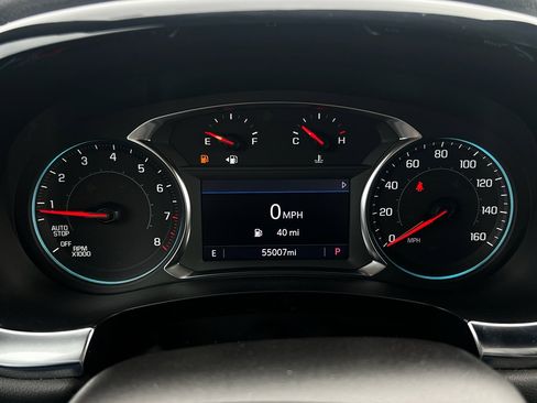 Used 2023 Chevrolet Traverse LT image 24