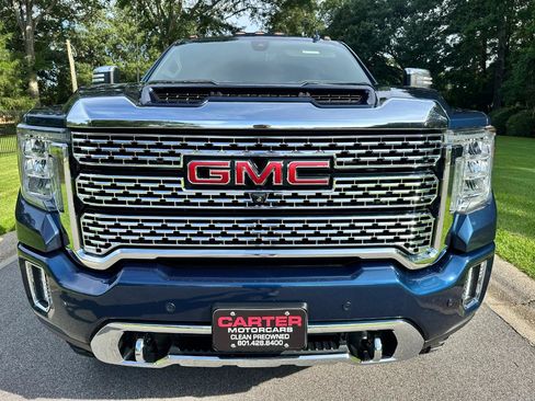 Used 2020 GMC Sierra 2500 Denali w/ Denali Ultimate Package AWD/4WD image 2