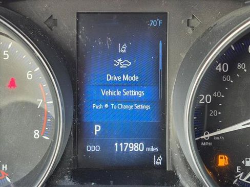 Used 2018 Toyota C-HR XLE FWD image 11