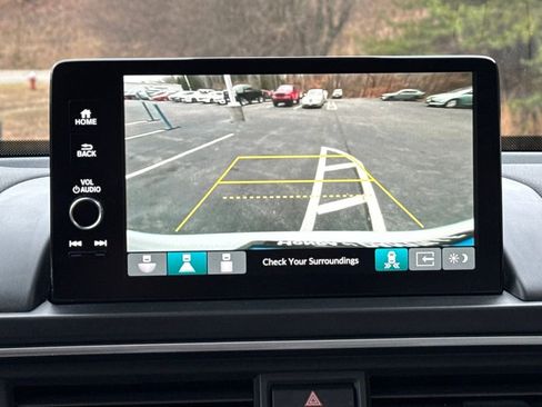 Certified 2024 Honda Pilot Touring image 23