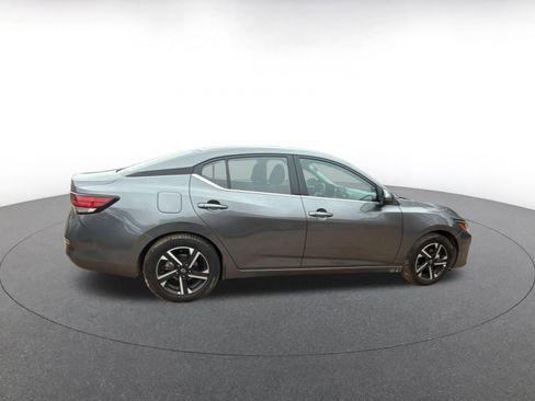 Used 2025 Nissan Sentra SV image 16
