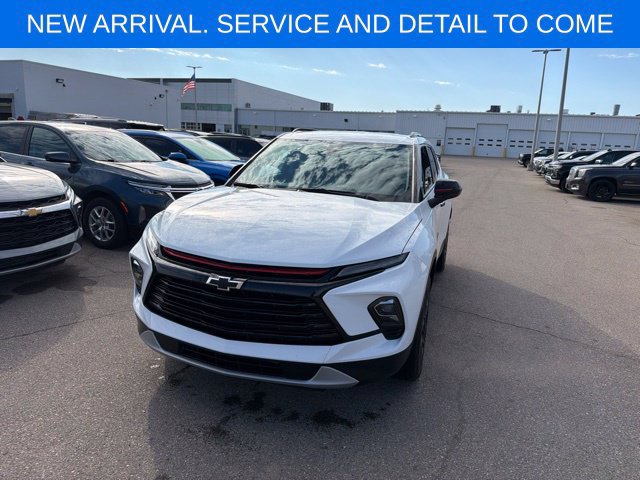 Used 2024 Chevrolet Blazer LT w/ Redline Edition AWD/4WD image 7