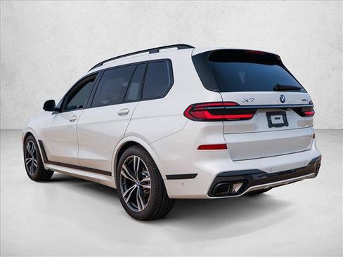 New 2027 BMW X7 xDrive40i w/ M Sport Package AWD/4WD image 7