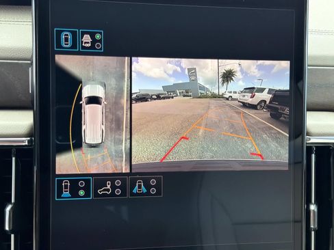 Used 2026 GMC Yukon XL Denali w/ Sun & Power Step Package RWD image 26