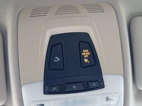 Used 2018 BMW 320i 320i image 25