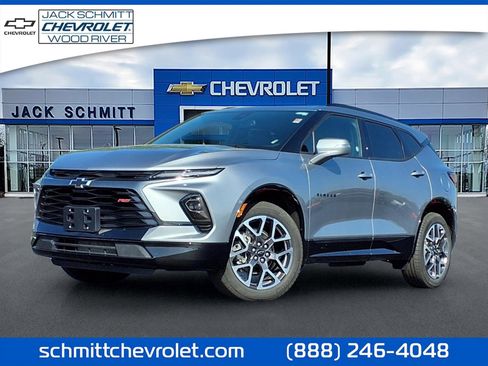 Used 2025 Chevrolet Blazer RS FWD image 1