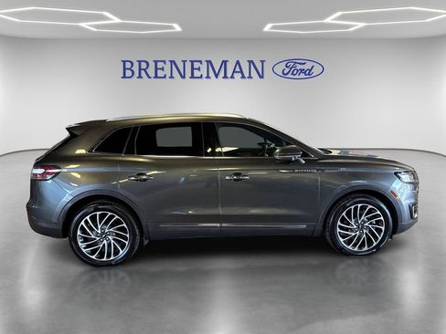 Used 2020 Lincoln Nautilus Reserve image 4