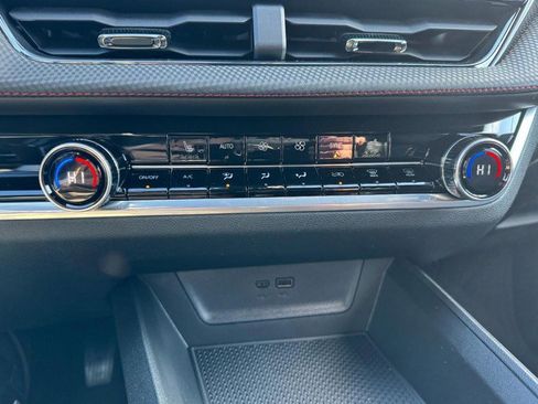 New 2026 Chevrolet Equinox RS w/ LPO, Floor Liner Package image 38