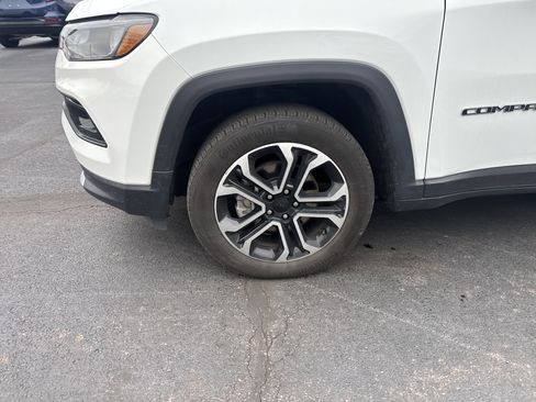 Used 2022 Jeep Compass Limited image 11