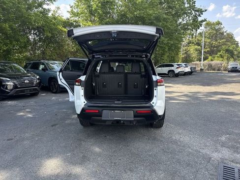 New 2026 Nissan Pathfinder Rock Creek w/ Rock Creek Premium Package AWD/4WD image 13