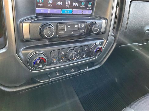 Used 2018 Chevrolet Silverado 1500 LT w/ LT Eassist Package image 24