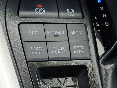 Certified 2025 Toyota RAV4 XLE image 25