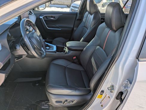 Used 2023 Toyota RAV4 XSE w/ Premium Package image 7