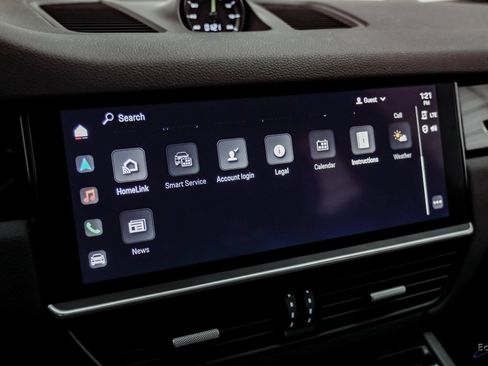 Used 2023 Porsche Cayenne image 63