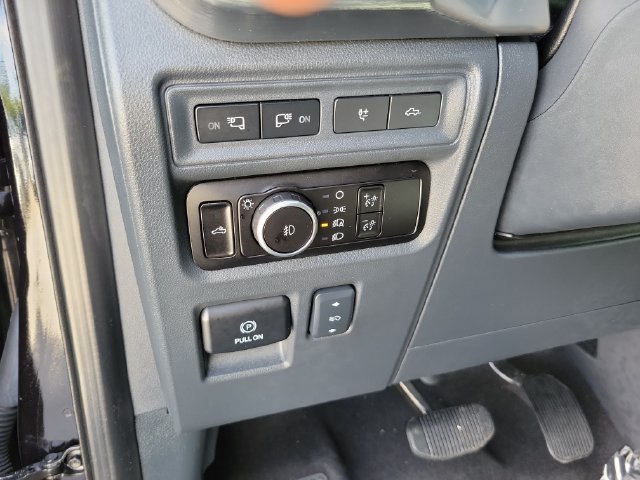 Used 2023 Ford F150 Lariat w/ Equipment Group 502A High AWD/4WD image 28