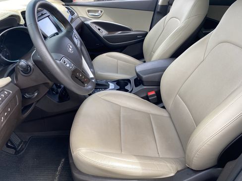 Used 2017 Hyundai Santa Fe Sport w/ 2.0T Ultimate Tech Package 05 FWD image 17