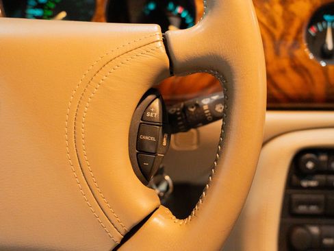 Used 1999 Jaguar XK8 Coupe image 26