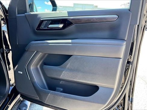 New 2026 Chevrolet Tahoe Z71 w/ Z71 Off-Road Package AWD/4WD image 31