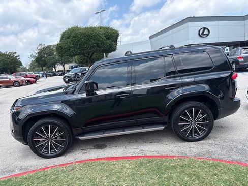 Used 2024 Lexus GX 550 w/ Accessory Package (Z1) AWD/4WD image 2