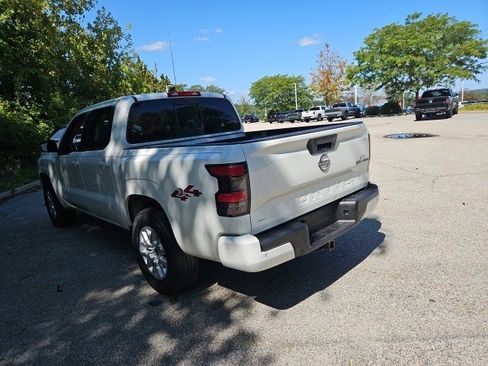 Used 2022 Nissan Frontier SV image 7
