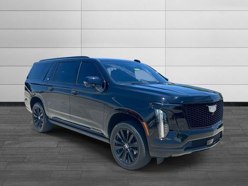Used 2025 Cadillac Escalade ESV Sport w/ Touring Package AWD/4WD image 7