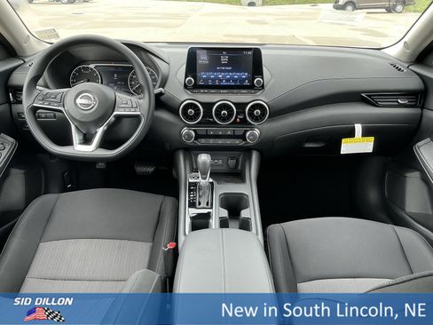 New 2025 Nissan Sentra SV w/ Trunk Package image 5