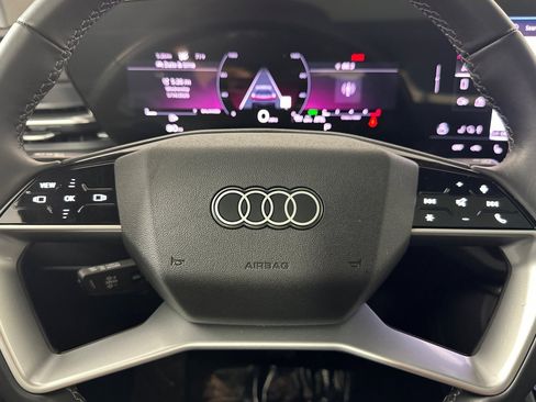 Used 2025 Audi Q5 Premium w/ 19" Wheel Package image 22