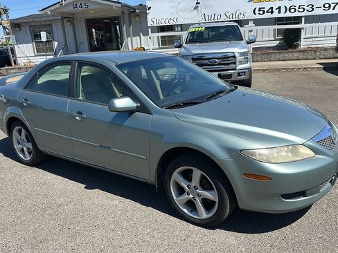 Used 2005 MAZDA MAZDA6 i w/ Convenience Pkg image 2