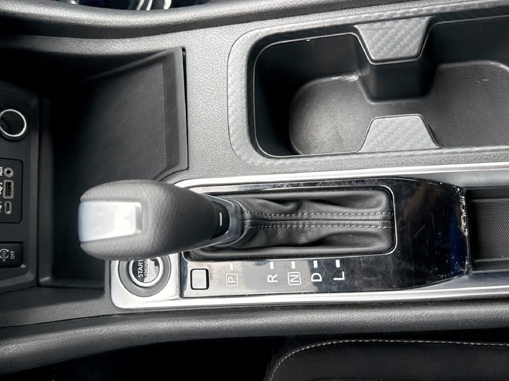 Used 2025 Nissan Sentra SV FWD image 21