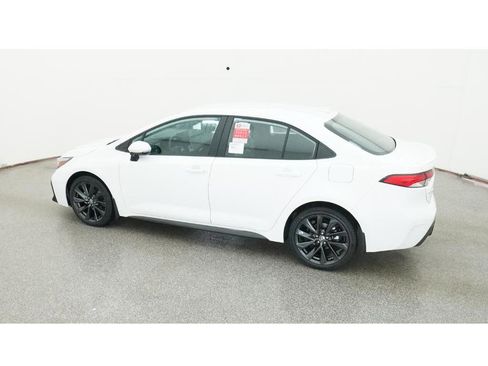 New 2026 Toyota Corolla SE image 4