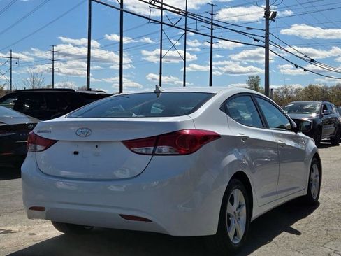 Used 2013 Hyundai Elantra GLS w/ Preferred Pkg FWD image 5