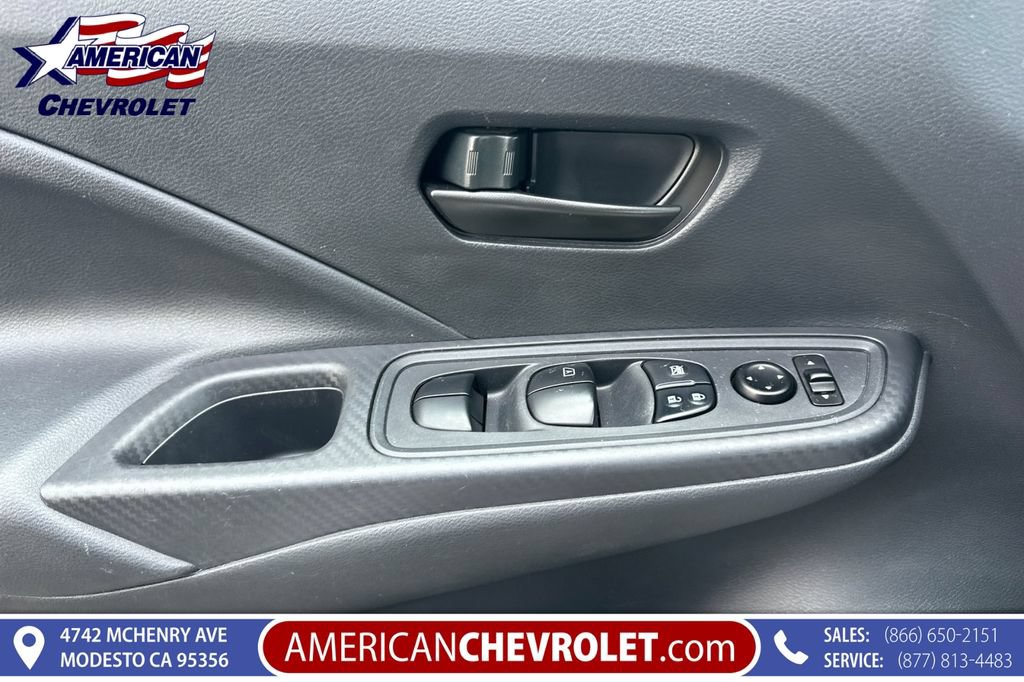 Used 2024 Nissan Versa S FWD image 11