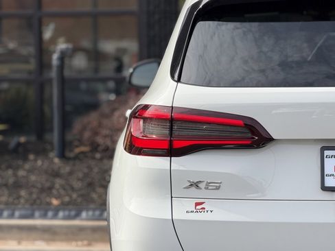 Used 2021 BMW X5 xDrive40i w/ Convenience Package image 15