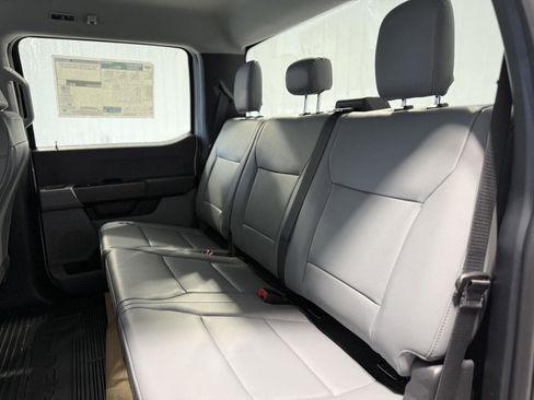 New 2026 Ford F250 XL w/ XL Chrome Package image 25