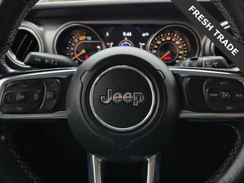 Used 2020 Jeep Wrangler Unlimited Sahara AWD/4WD image 28