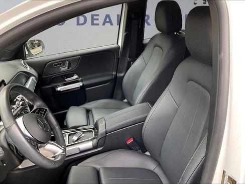 Used 2024 Mercedes-Benz EQB 300 4MATIC w/ Winter Package image 21