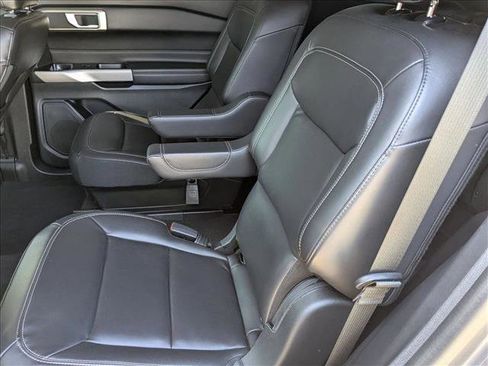 Used 2023 Ford Explorer XLT w/ Equipment Group 202A image 16