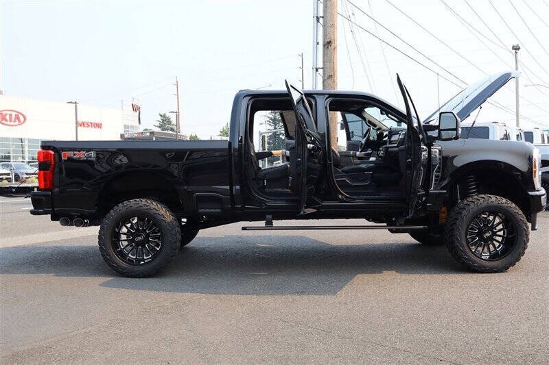 Used 2024 Ford F350 Platinum AWD/4WD image 44