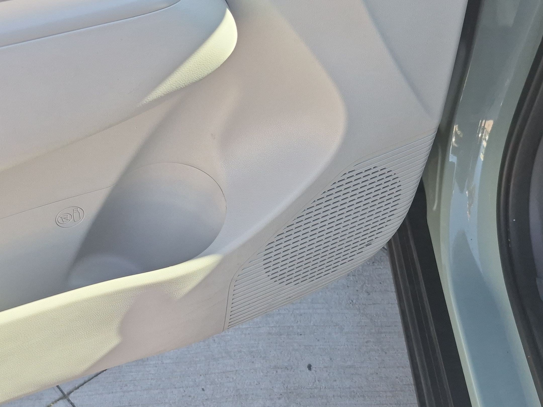 Used 2025 Hyundai Kona SEL FWD image 14