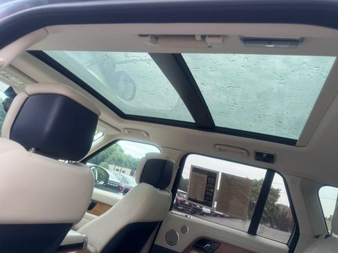 Used 2019 Land Rover Range Rover HSE AWD/4WD image 17