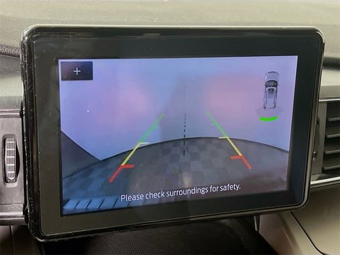 Used 2023 Ford Explorer XLT w/ Equipment Group 202A image 13